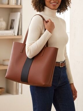 Like New Vince Camuto Brown Tote Bag Large Handbag Shoulder Bag Leather Purse
